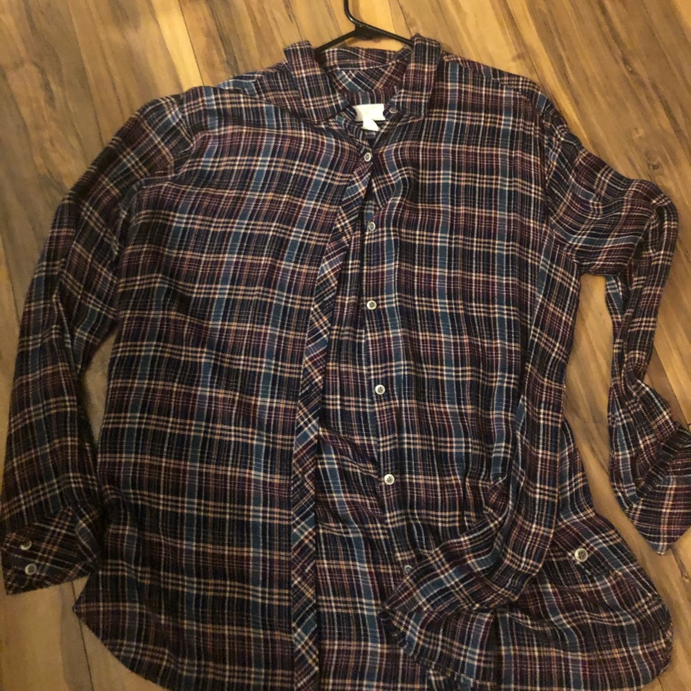 Nordstrom Caslon Plaid button side detail shirt